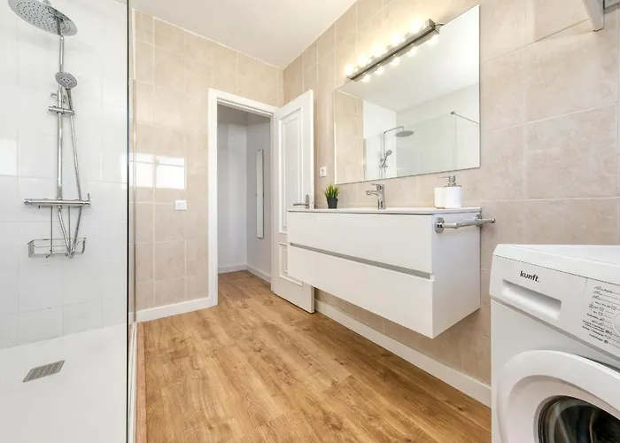 Refugio Volcanico 卡门港